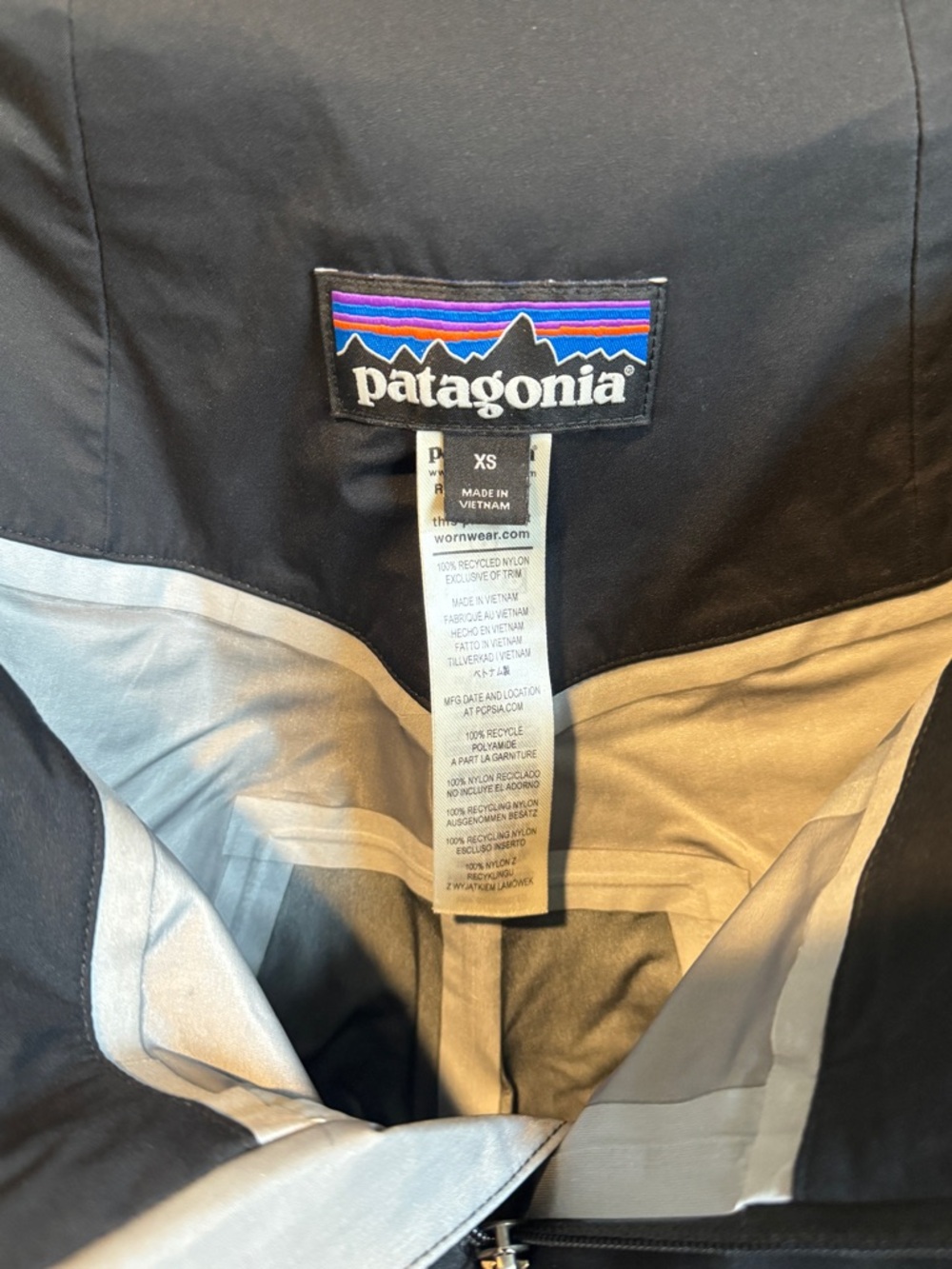Patagonia Women’s Dirt Roamer Bike Pants Waterproof - Picture 6 of 7